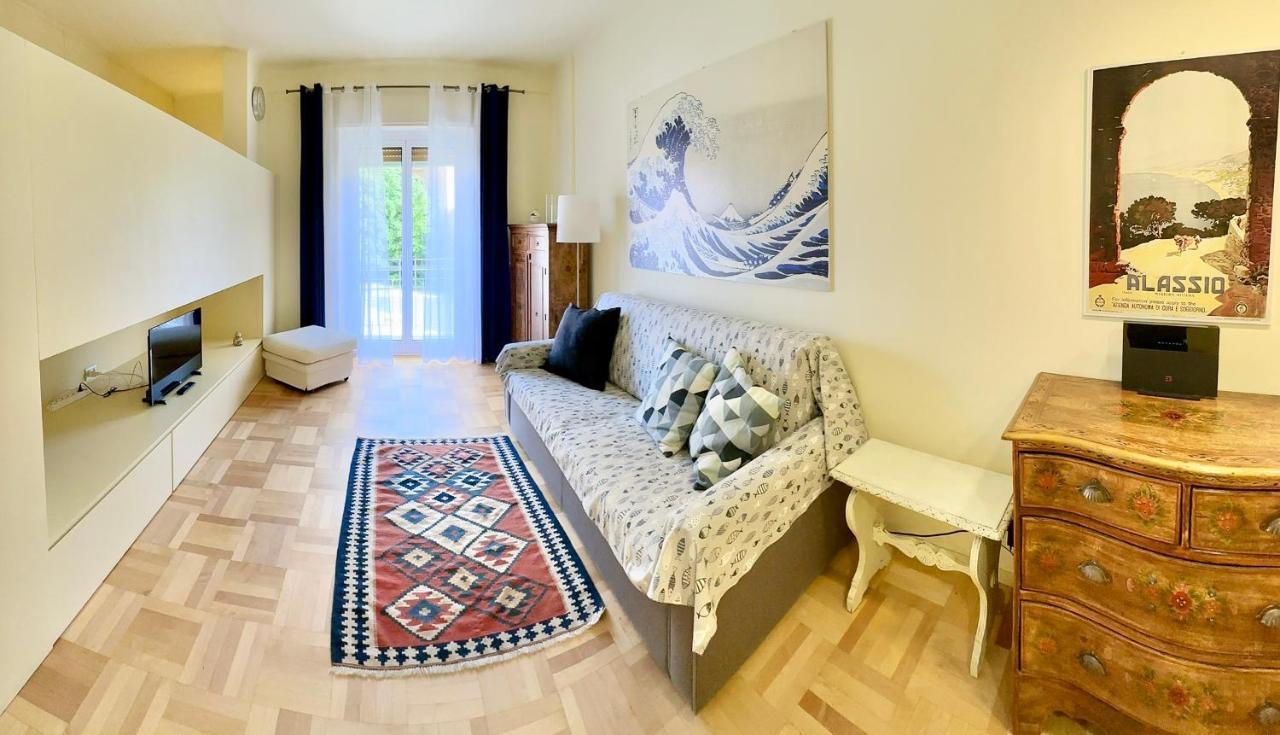 Hostdomus - Casa Corallo Аласио Екстериор снимка