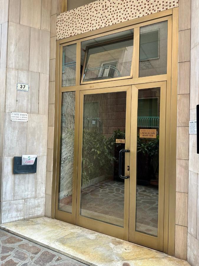 Hostdomus - Casa Corallo Аласио Екстериор снимка